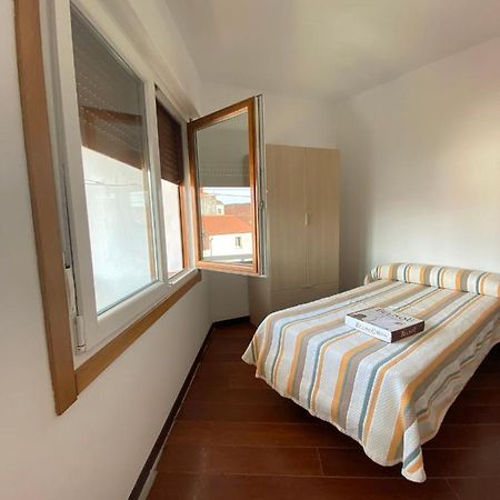 Amplio Apartamento En El Centro De O Grove Dış mekan fotoğraf